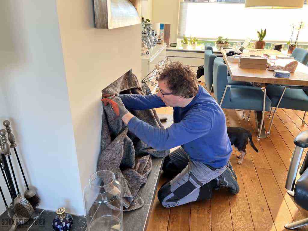 Schouwveger Almere kleed schoorsteenreiniger Schouwveger Almere kleed schoorsteenreiniger